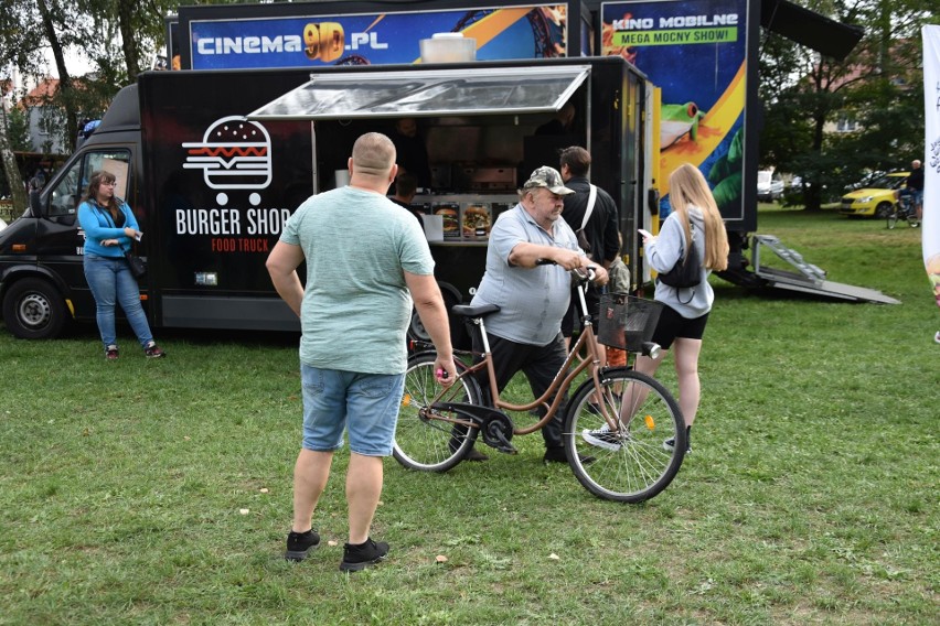 Tak było na Festiwalu Food Trucków w Aleksandrowie Kujawskim. To gratka dla miłośników pysznego jedzenia