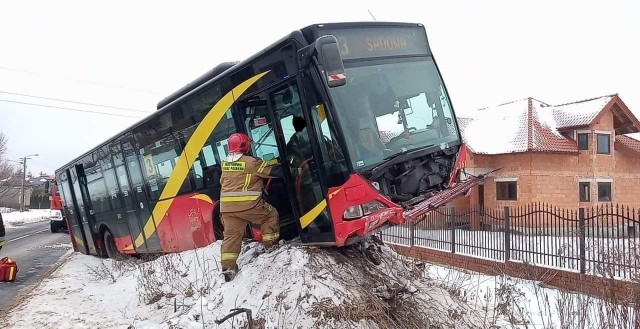 Wypadek autobusu MUK w Zgierzu.