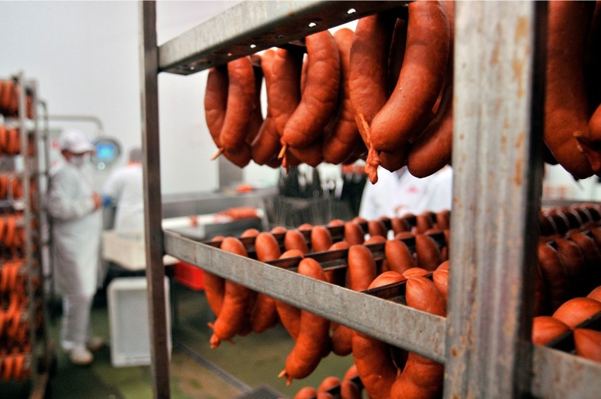 Zakłady Mięsne w Łukowie. Pracownicy boją się zwolnień w fabryce wędlin