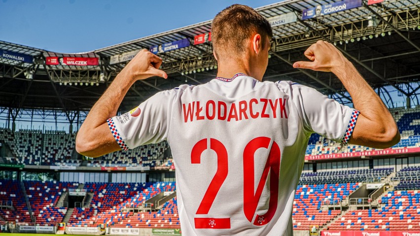 25.05.2022 r. Szymon Włodarczyk podpisał kontrakt z...