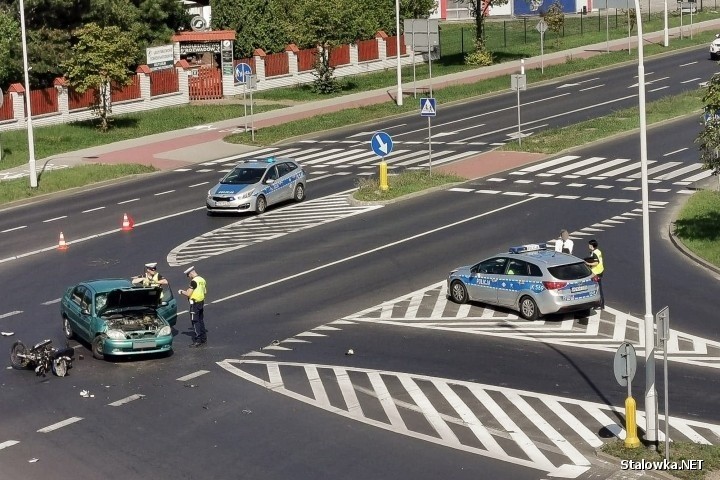 Wypadek w Stalowej Woli. 24-letni motorowerzysta został ranny (ZDJĘCIA)