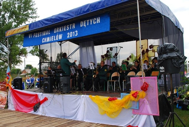 Każda z orkiestr zaprezentowała po kilka utworów.