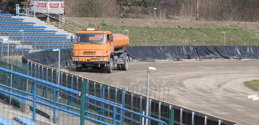 Pierwszy trening żużlowców na torze Wandy [ZDJĘCIA, WIDEO]