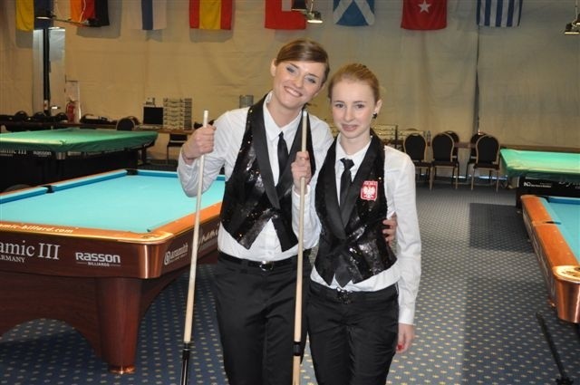 Katarzyna Wesołowska (z lewej) i Oliwia Czupryńska - drużynowe mistrzynie Europy.