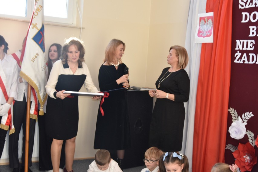 Nowa szkoła w Jastrzębskiej Woli gotowa. Było uroczyste otwarcie. Zobacz zdjęcia 