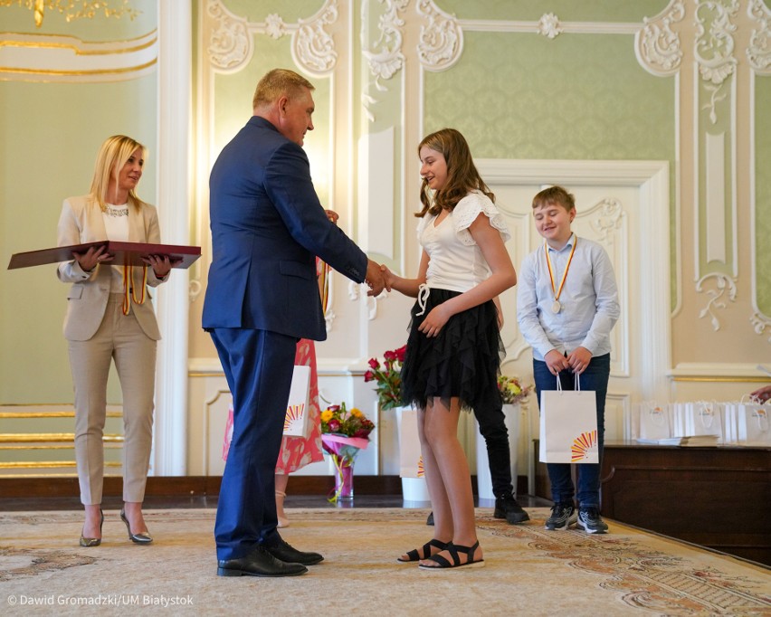 Białostocki finał „Ośmiu Wspaniałych”. Poznaliśmy najlepszych młodych wolontariuszy (zdjęcia)