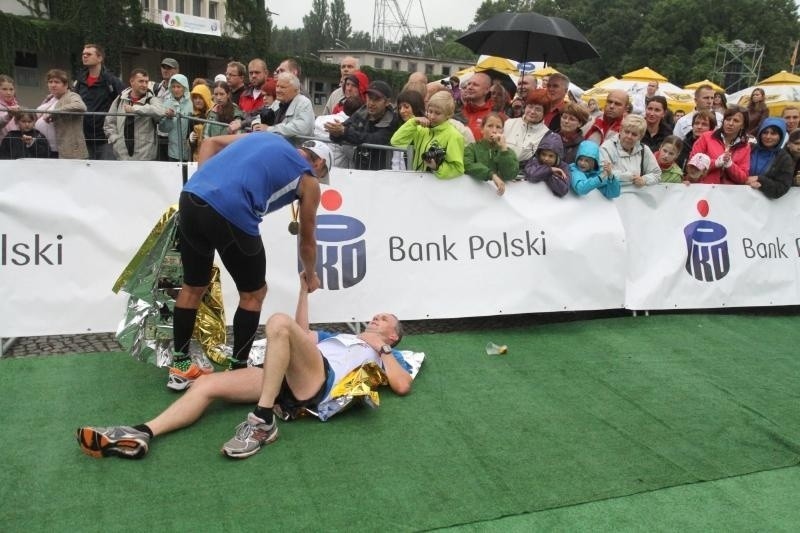 Maraton Wrocław 2013 - [WYNIKI, ZDJĘCIA Z METY, KLASYFIKACJA ZAWODNIKÓW, CZASY]