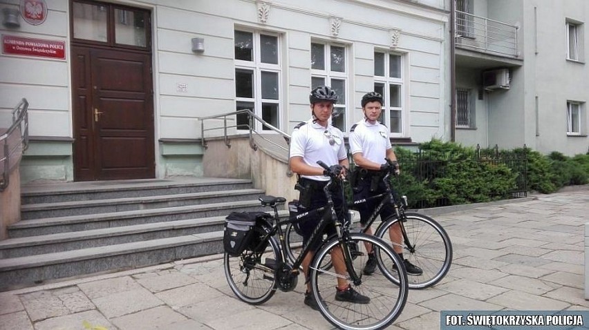 Policyjne patrole na rowerach już na ulicach Ostrowca [ZDJĘCIA]
