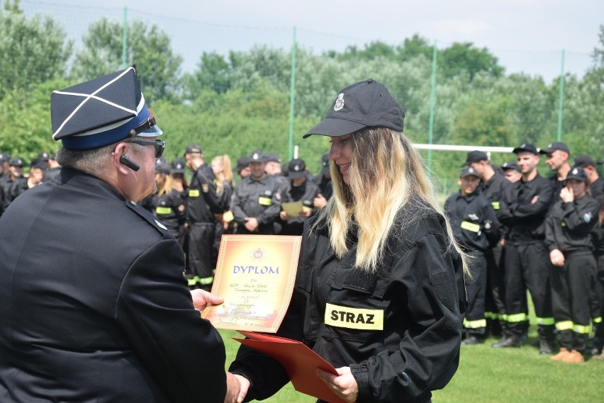 Bosutów i Poskwitów to najlepsze drużyny strażackie w powiecie krakowskim. Zawody sportowo-pożarnicze [ZDJĘCIA]