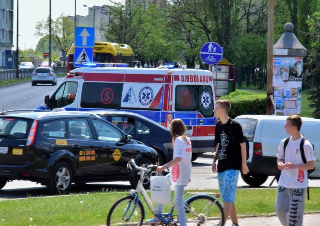 - Znak graficzny systemu Państwowego Ratownictwa Medycznego w Polsce nie jest pozbawiony tradycji chrześcijańskich, zawiera mianowicie krzyż świętego Andrzeja - tłumaczy Milena Kruszewska, rzecznik prasowy ministra zdrowia.