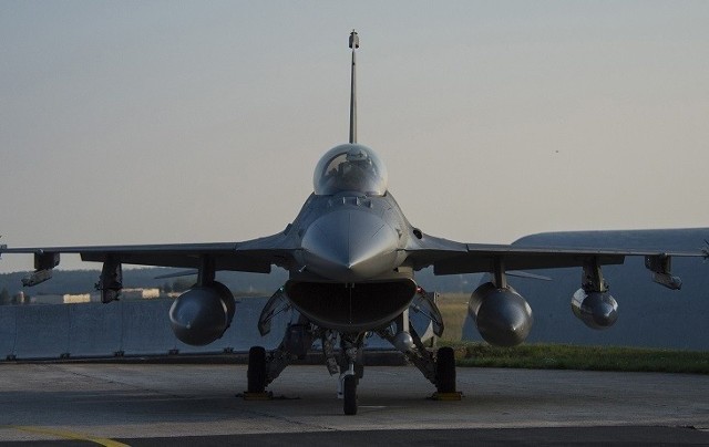Biały Dom poinformował, że Stany Zjednoczone nie przekażą samolotów F-16 Ukrainie.