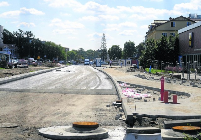 Przebudowa odcinka Szosy Chełmińskiej realizowana jest przez firmę Skanska. Na razie nie ma żadnych opóźnień