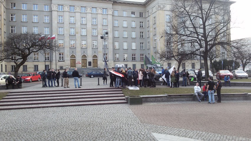 Marsz Żołnierzy Wyklętych w Katowicach Uczcili pamięć...