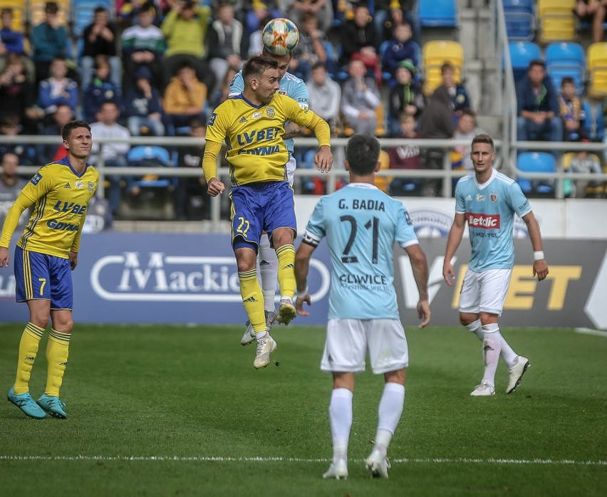 PKO BP Ekstraklasa. Arka Gdynia powalczy na wyjeździe z mistrzem Polski, Piastem Gliwice. Pauzuje Adam Marciniak, wraca Michał Nalepa