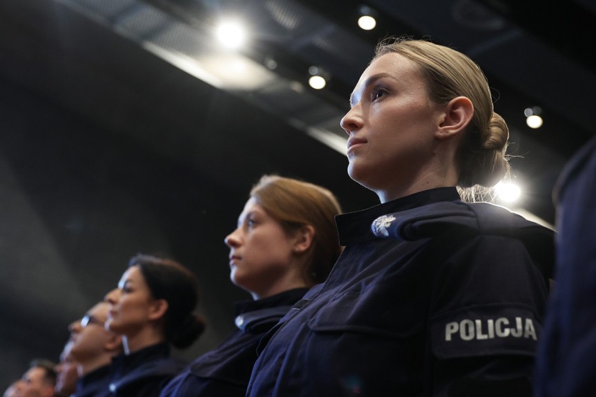 Pierwsze ślubowanie policjantów w tym roku. W szeregi małopolskiego garnizonu wstąpiło 113 nowych funkcjonariuszy