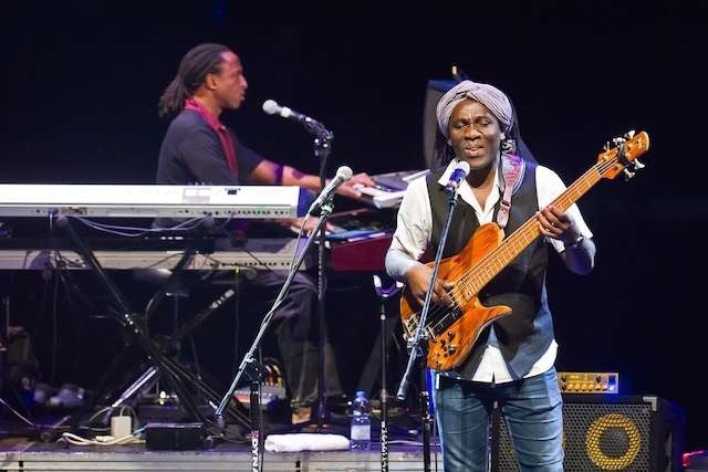 Richard Bona był najjaśniejszą gwiazdą Bydgoszcz Jazz Festival w 2014 roku. Nie tylko gra, ale także śpiewa