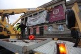 Dom Partii świętuje 60. urodziny. Zdjęto baner z budynku (zdjęcia)