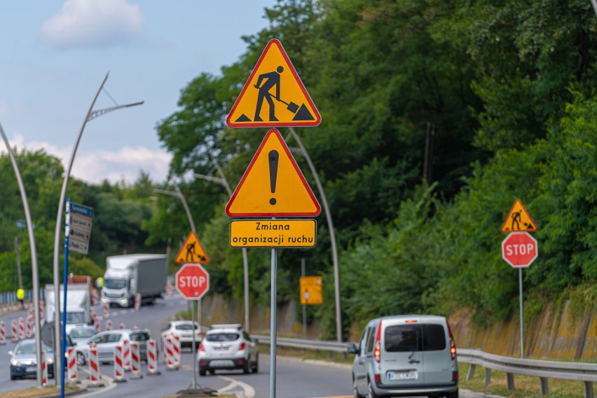 Nowy Sącz. Zmiana organizacji ruchu na Górze Zabełeckiej, remontują estakadę [ZDJĘCIA]