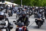 Opolscy motocykliści pojechali na Motocyklowy Zjazd Gwiaździsty do Częstochowy. Tysiące motocyklistów na błoniach Jasnej Góry.