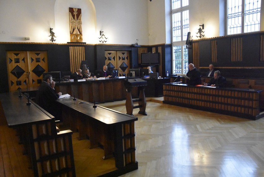 Sąd Okręgowy w Tarnowie skazał Ryszarda Ścigałę na 1,5 roku...