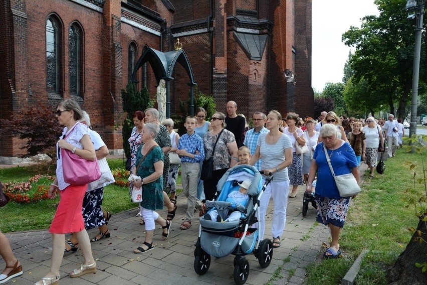 Uroczystości odpustowe w parafii NMP Anielskiej w Dąbrowie...