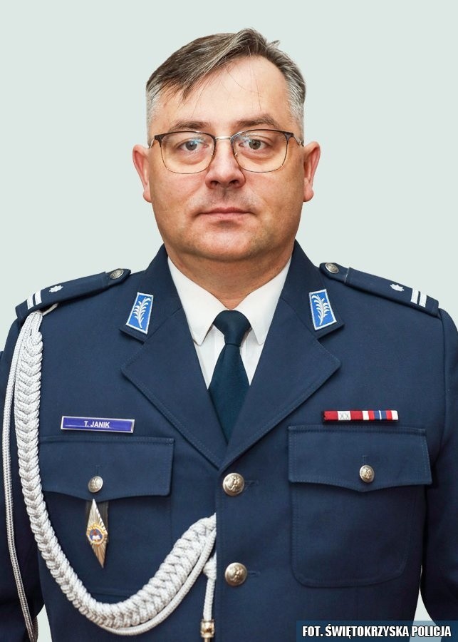 Podinspektor Tomasz Janik służbę w policji zaczął w 1998...