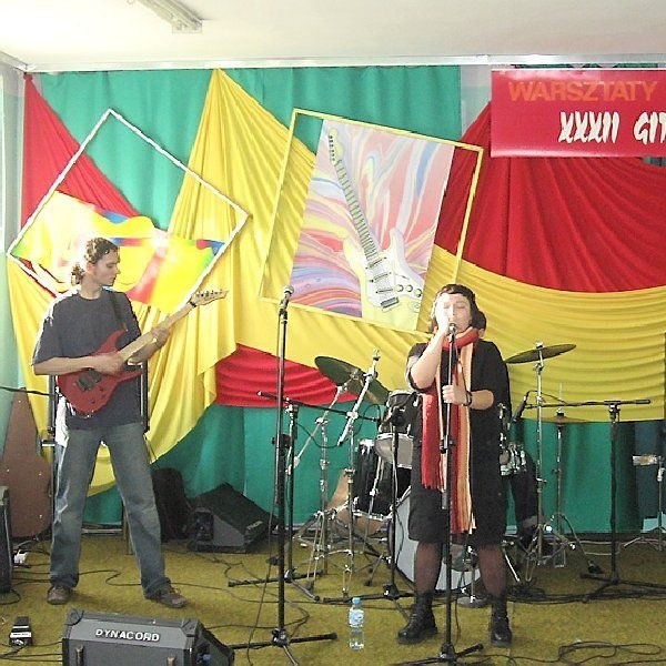 Zespół Absynt 32 z Torunia z wokalistką  Joanną Makaruk to laureat pierwszego miejsca  Gitariady. Jurorzy - zespół Zdrowa Woda -  docenili warsztat grupy.