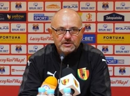 Trener Korony Kielce Dominik Nowak ocenia ostatnie transfery. Mówi też o sytuacji kadrowej przed meczem z Resovią