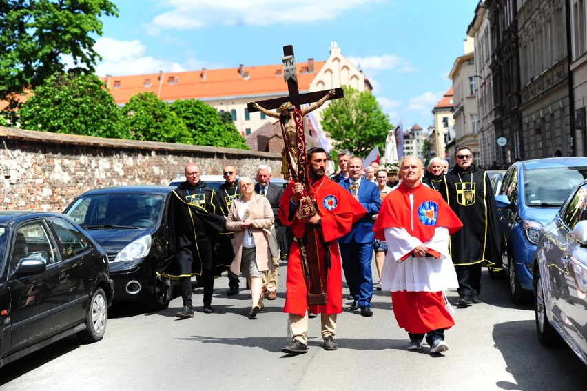 Różaniec na ulicach Krakowa - od Kazimierza po Rynek Główny