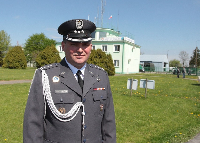Pułkownik Jan Skowroń już w roli dowódcy 42 Bazy Lotnictwa...