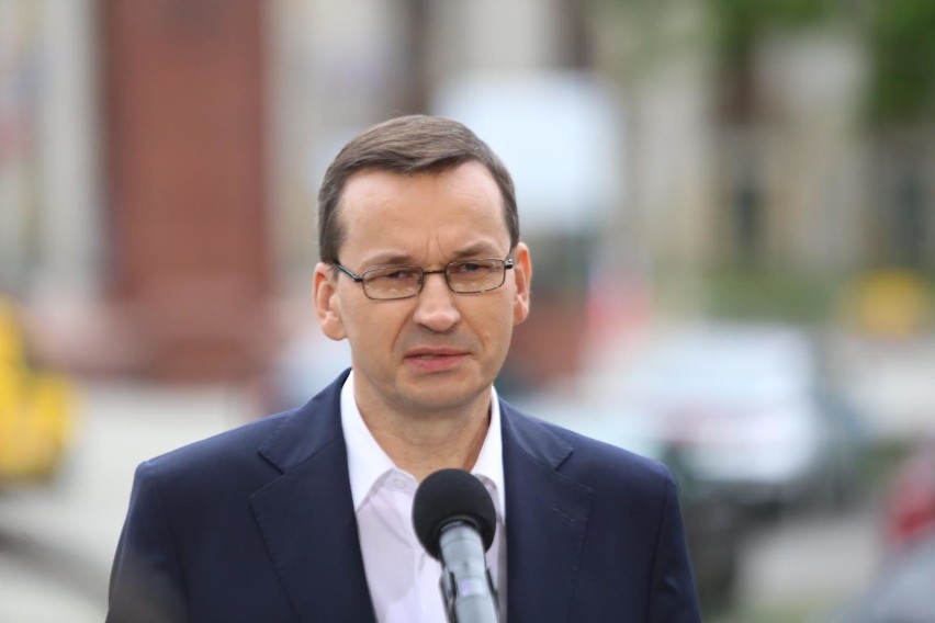 Premier Morawiecki: Szansa na normalność wiedzie przez...