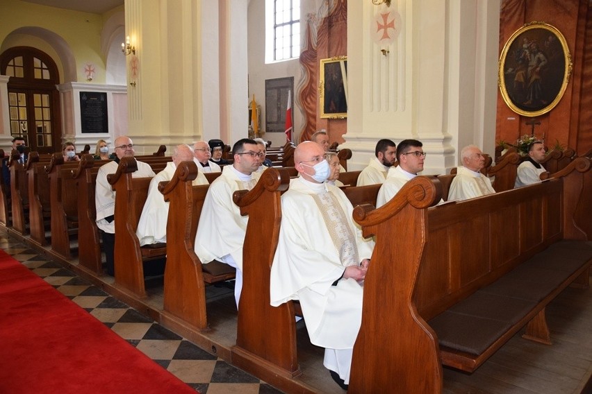 Nowi kapłani w regionie. Zobacz, jak wyglądały święcenia kapłańskie w katedrze drohiczyńskiej [ZDJĘCIA]