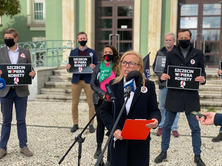 Radni KO ze Szczecina chcą nadzwyczajnej sesji. Żeby poprzeć strajk kobiet