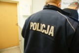 Bielsko-Biała: Kibice odpalili racę w tłumie i zaatakowali policjantów