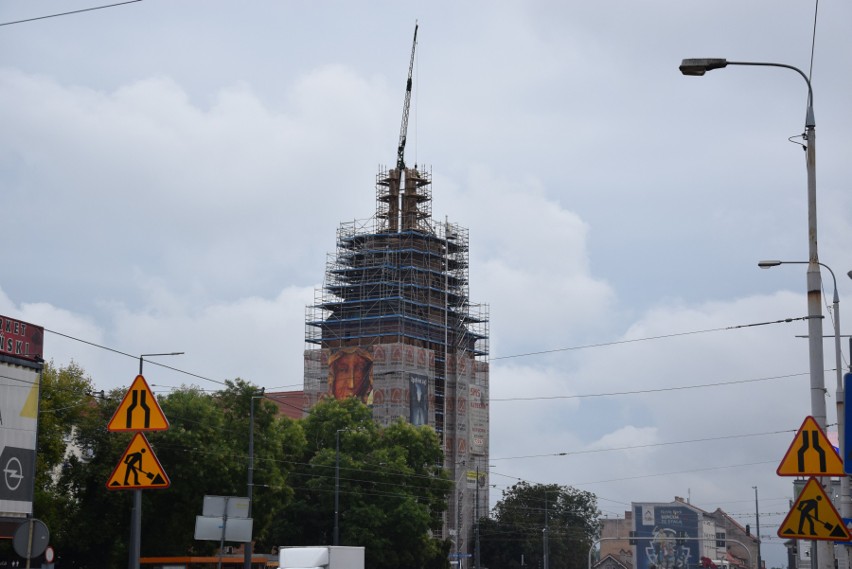 Mężczyzna w nocy wszedł na rusztowanie przy gorzowskiej...