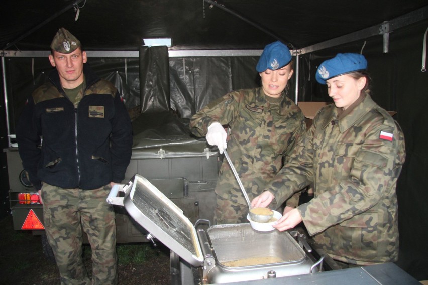 Piknik Służymy Niepodległej w wojskowym klimacie w Kielcach [WIDEO, ZDJĘCIA]