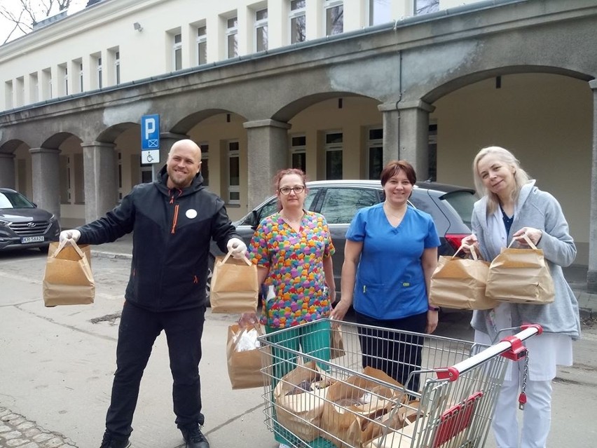 Koronawirus Kraków. Dwie restauracje będą dowoziły obiady personelowi oddziału zakaźnego szpitala "Żeromskiego"