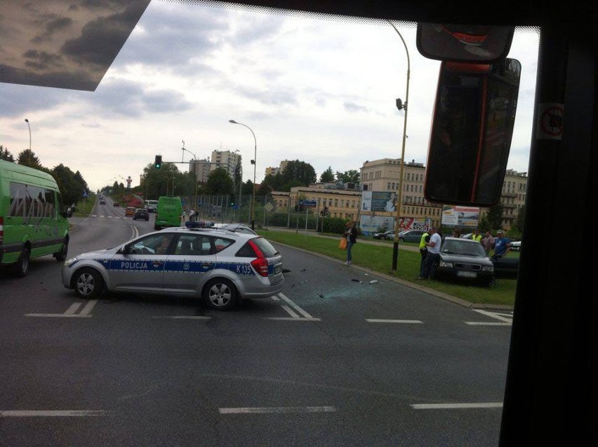 Do wypadku doszło na skrzyżowaniu ul. Krakowskiej z Witosa....