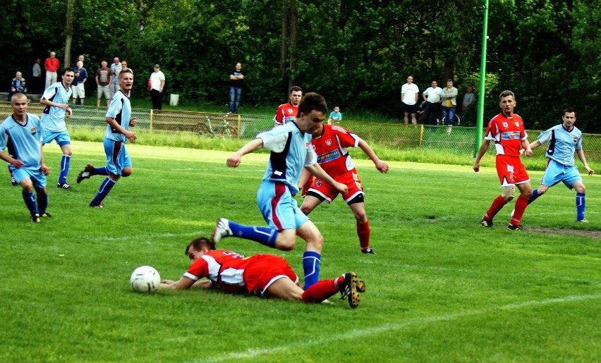 IV liga. Unia Gniewkowo - Dąb Barcin