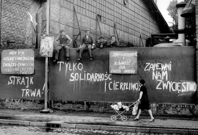 Większość  zdjęć robionych podczas sierpniowych strajków skonfiskowano na początku stanu wojennego