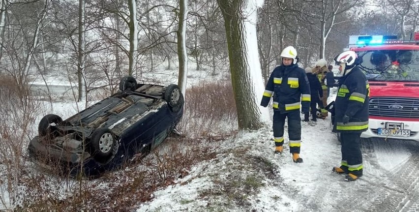 Dachowanie w Annowie w gm. Gruta. Do zdarzenia doszło przed...