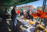 "Eko-spotkanie w namiocie" i wspólne sprzątanie miasta. Dzień Ziemi w Słupsku