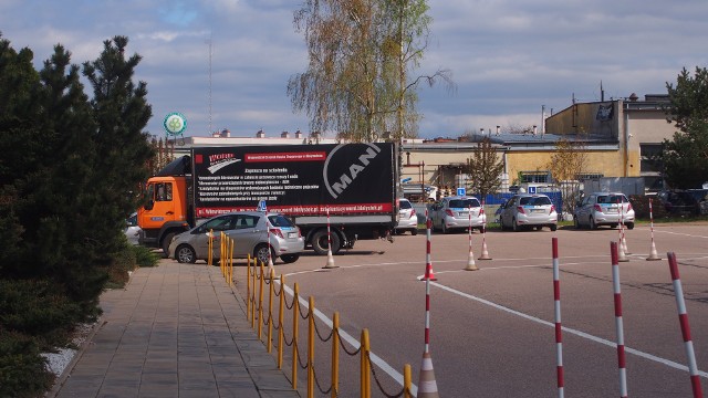 WORD Białystok organizuje bezpieczne egzaminy na prawo jazdy od rana do nocy. Przyjeżdżają kursanci z całej Polski