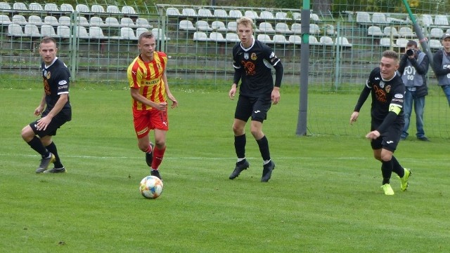 Piłkarze KSZO 1929 Ostrowiec wygrali na wyjeździe z Orlętami Radzyń Podlaski 1:0.