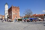 Tani weekend z jarmarkiem w Sandomierzu przyciągnął rzesze turystów [ZDJĘCIA]