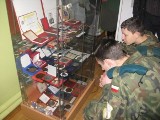 Trzebiatów: wystawa cennych eksponatów wojskowych