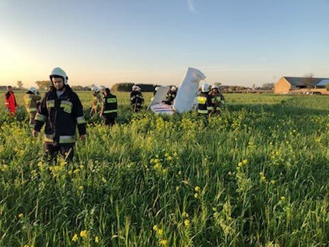 - W wyniku wypadku na miejscu zginął pilot awionetki. Nikt...