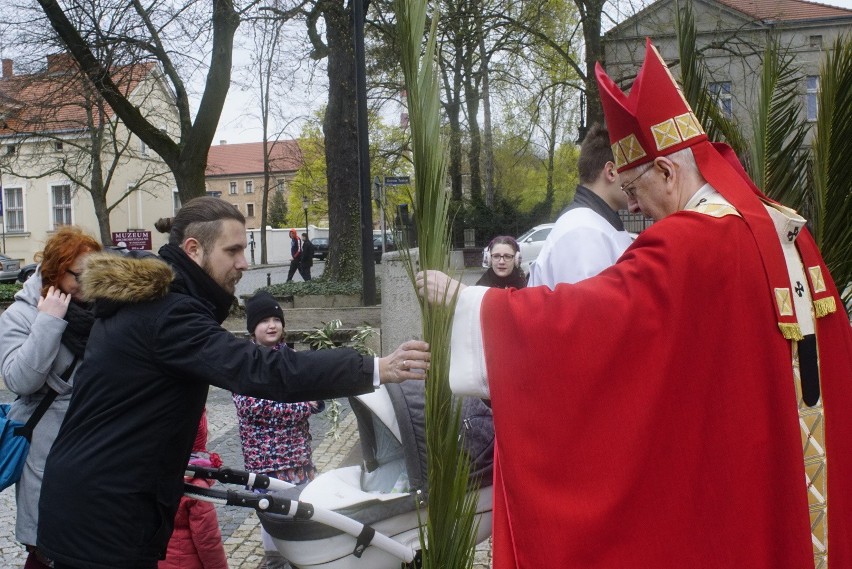 Niedziela palmowa to święto ruchome, które może wypaść...