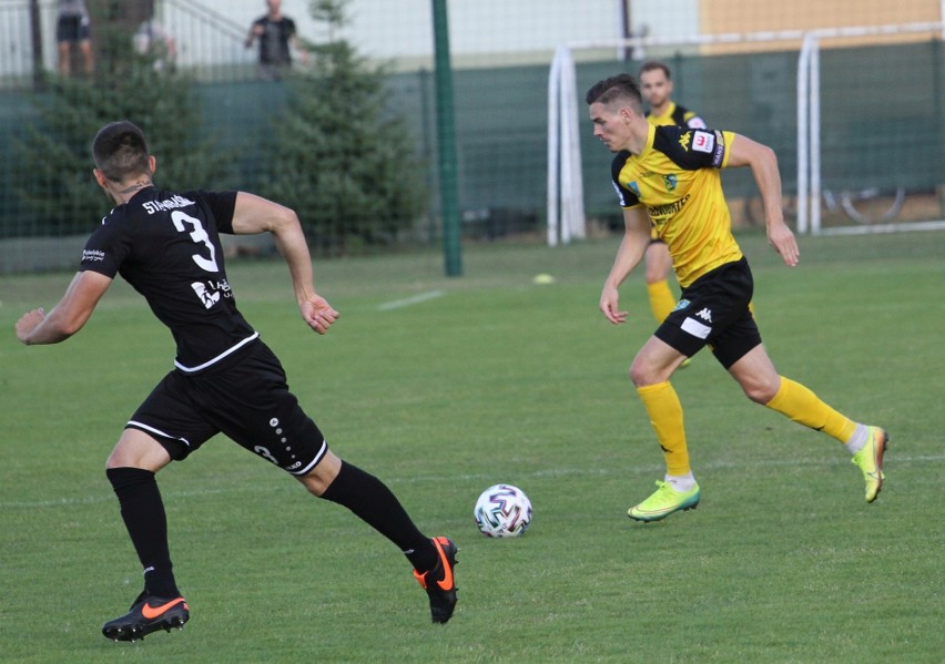 3 LIGA. SIARKA TARNOBRZEG - STAL KRAŚNIK (GALERIA ZDJĘĆ)