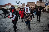 Strajk kobiet w Darłowie. Głośno na ulicach miasta [NOWE ZDJĘCIA]